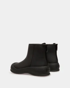 Frei Snow Boots In Black Leather