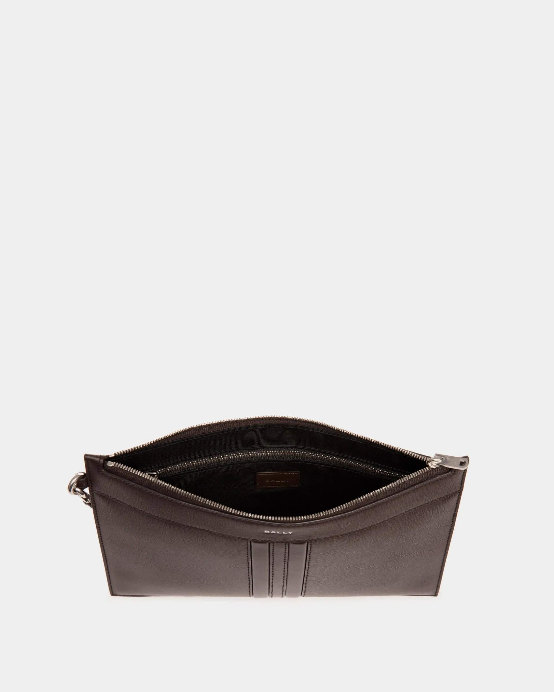 Mythos Pochette in Ebano Recycled Leather