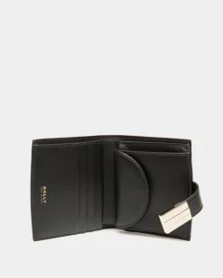Ollam Wallet in Black Brushed Leather