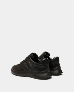 Outline Sneaker in Black Leather