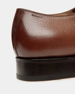 Schoenen Loafer in Embossed Leather