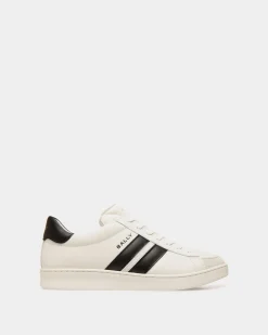 Tennis Sneaker in White and Black Leather